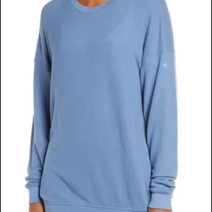 Alo Yoga Soho Pullover in Blue Jean Size M